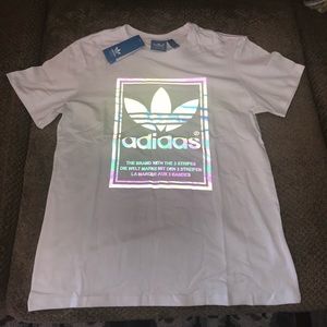 WHITE COLORED ADIDAS SHORT SLEEVE SHIRT
